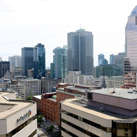 Delta Hotels By Marriott Montreal Exterior photo