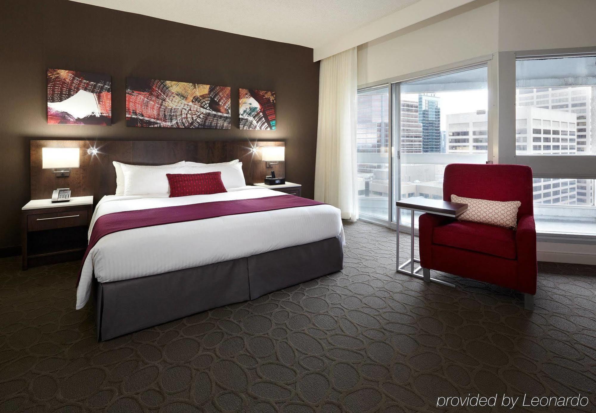 Delta Hotels By Marriott Montreal Room photo